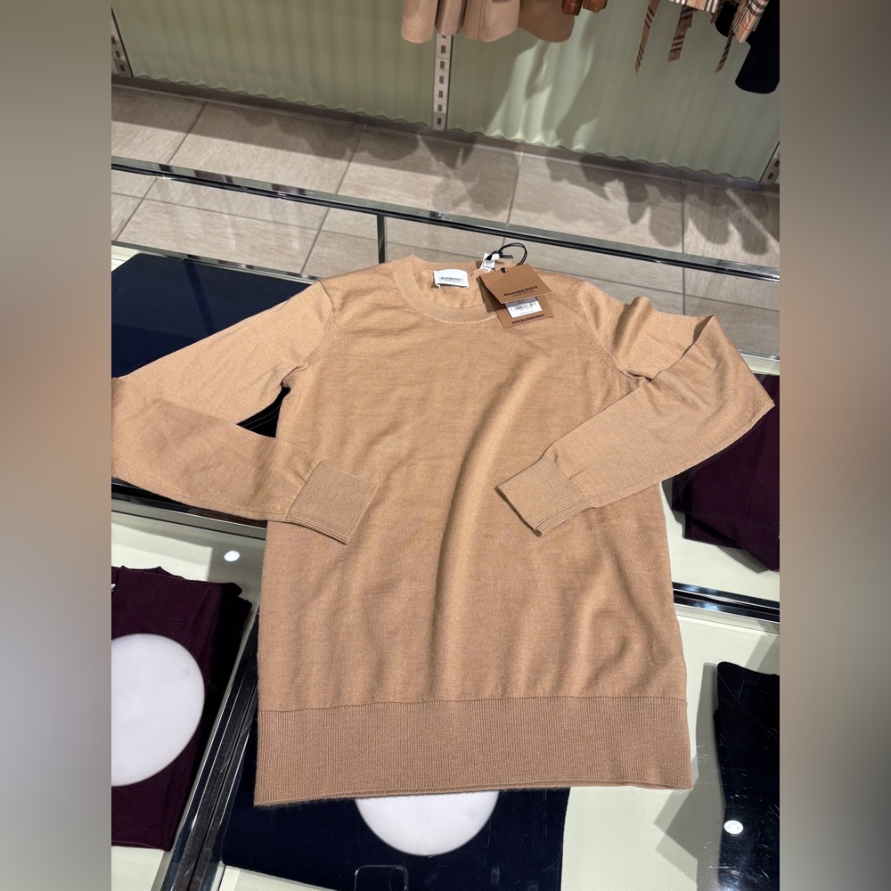 Sale ends 5/20 Burberry Wool Sweater Beige Women's L NWT - Picture 6 of 6